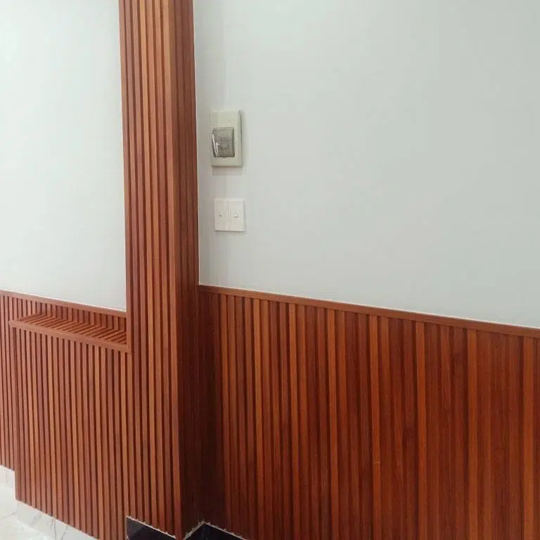 lamri nhua gia go hinh1